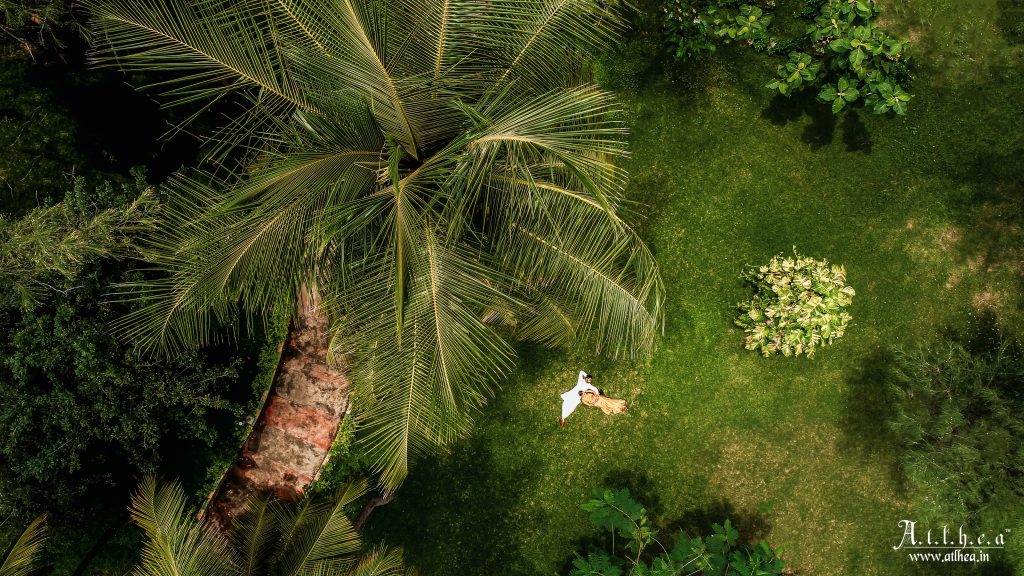 outdoor couple photoshoot