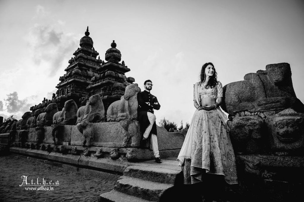 shore temple couple portraits in black and white